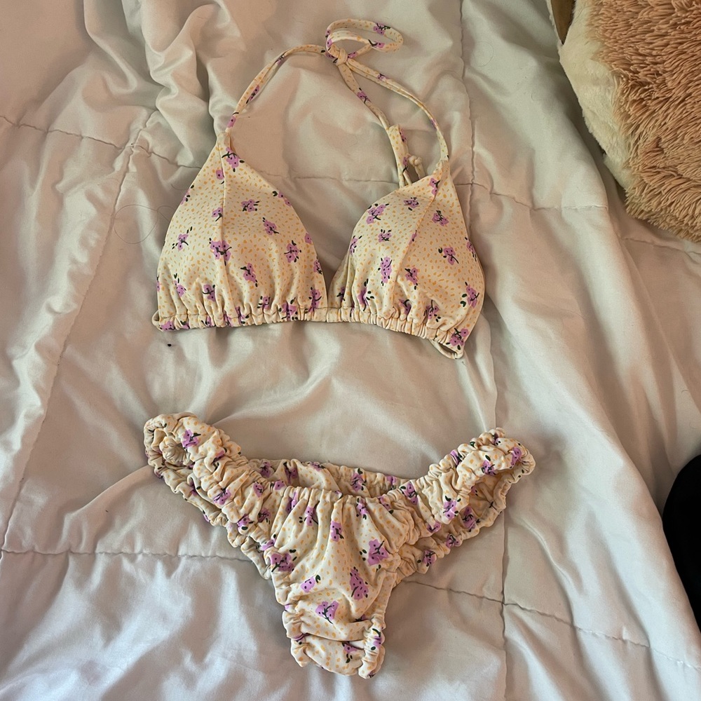 Princess Polly yellow floral bikini set